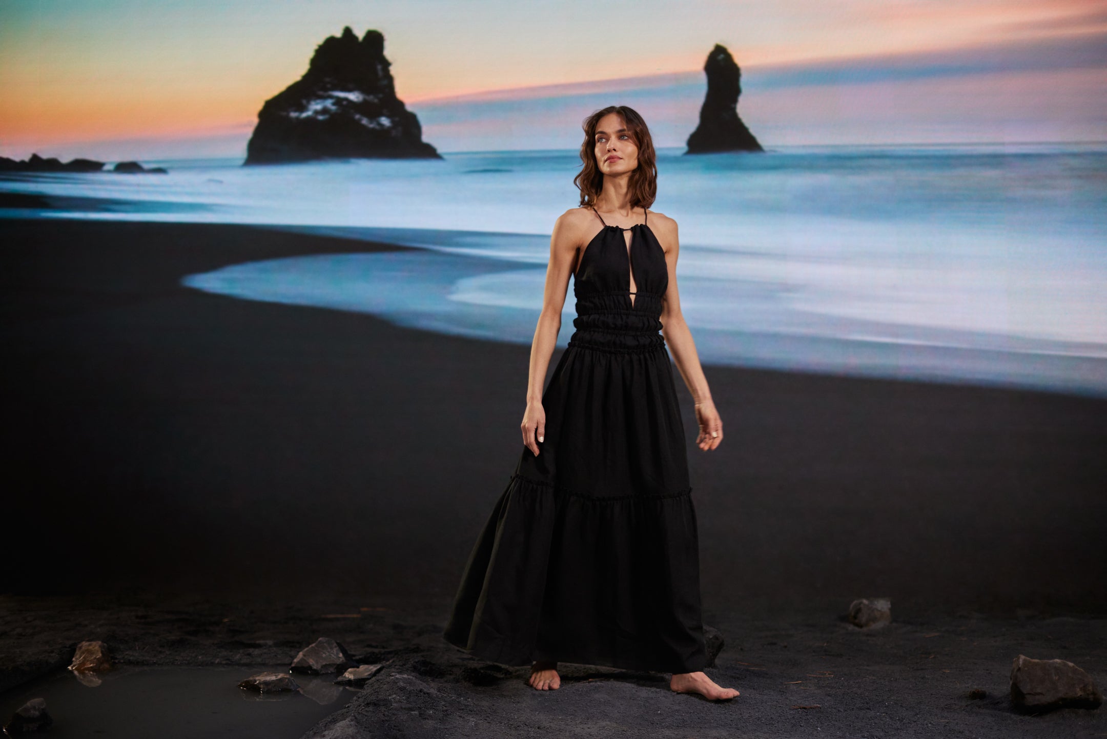 The Mind Flow Keten Elbise - Siyah ürün detayı 6 | Dor Raw Luxury